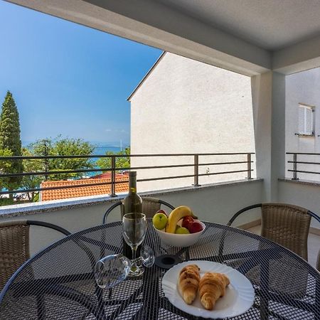 Luxury Apartments Lovorka 3 & 4***/**** Selce Exterior photo