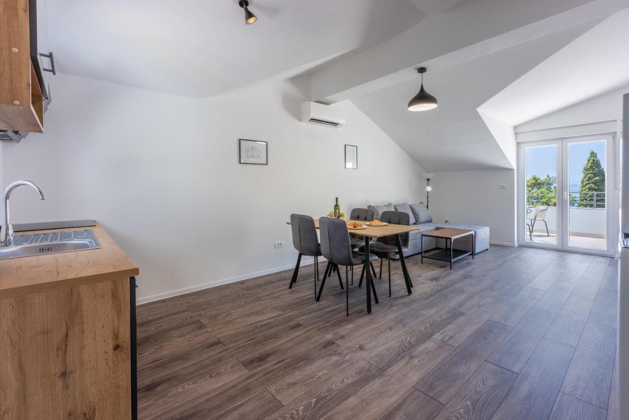 Luxury Apartments Lovorka 3 & 4***/**** Selce Exterior photo