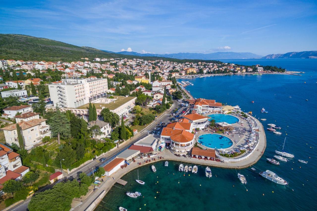 Luxury Apartments Lovorka 3 & 4***/**** Selce Exterior photo