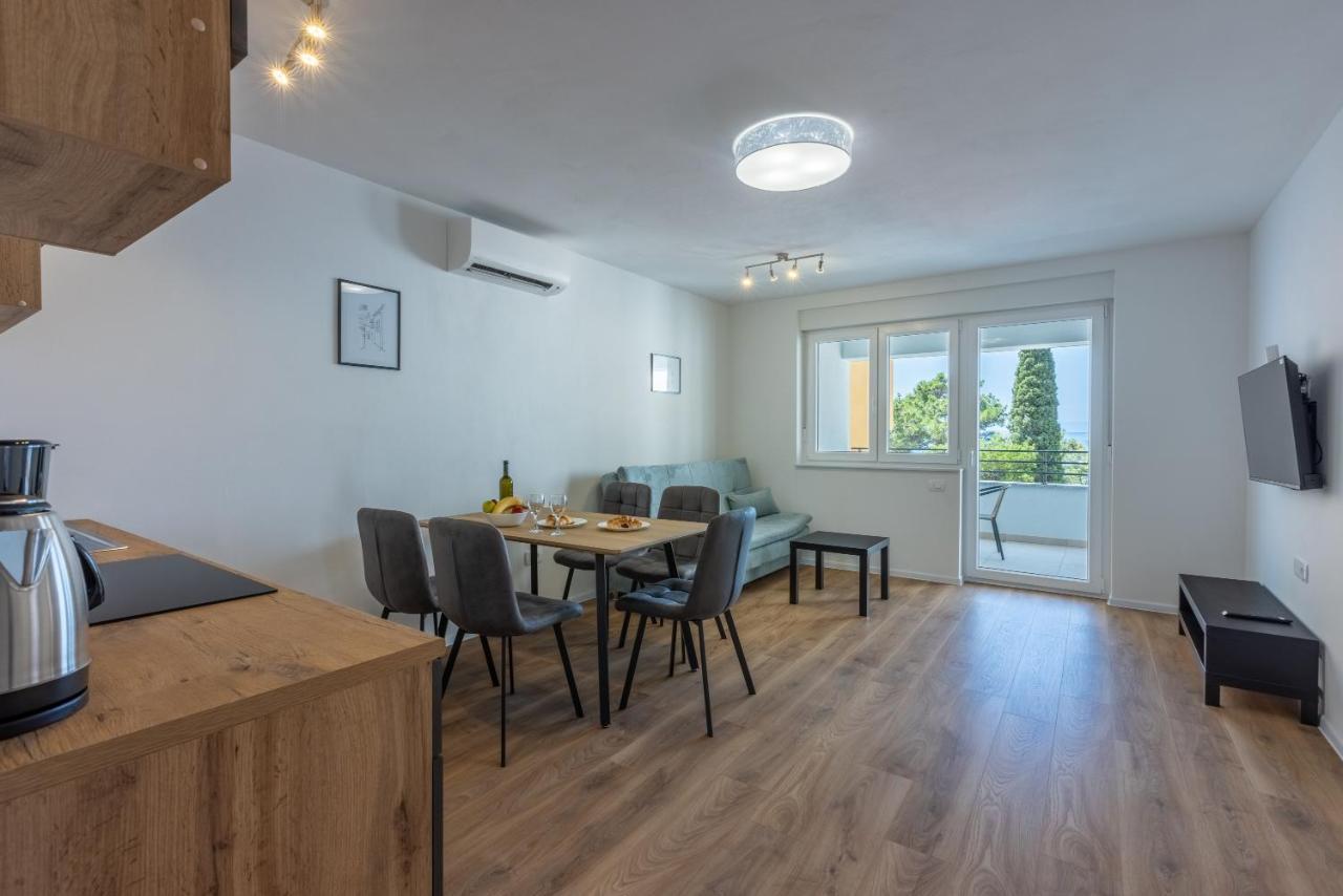 Luxury Apartments Lovorka 3 & 4***/**** Selce Exterior photo